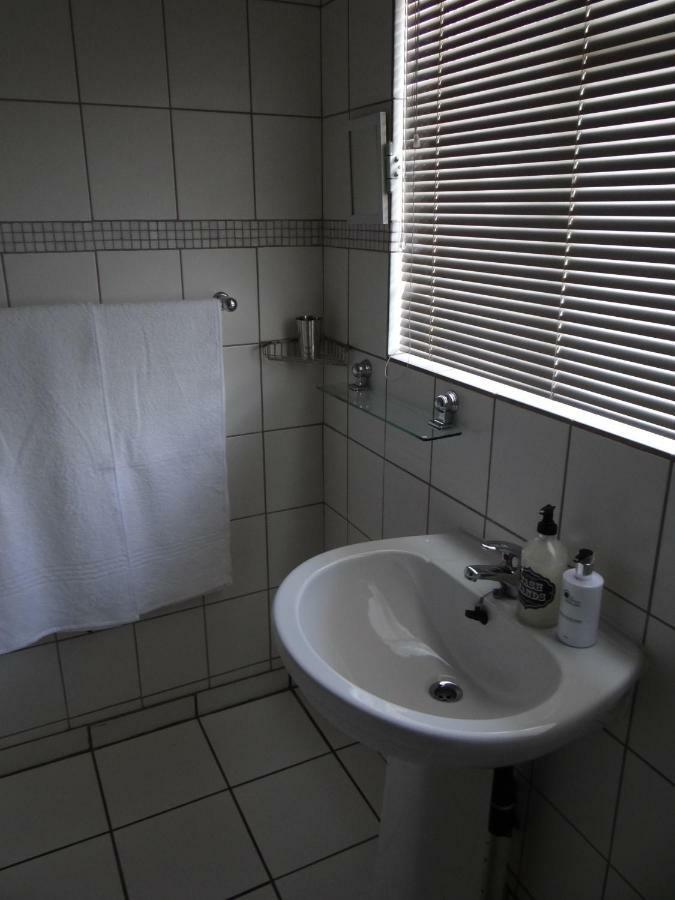 Credo Guest House บลูมฟอนเทน ภายนอก รูปภาพ