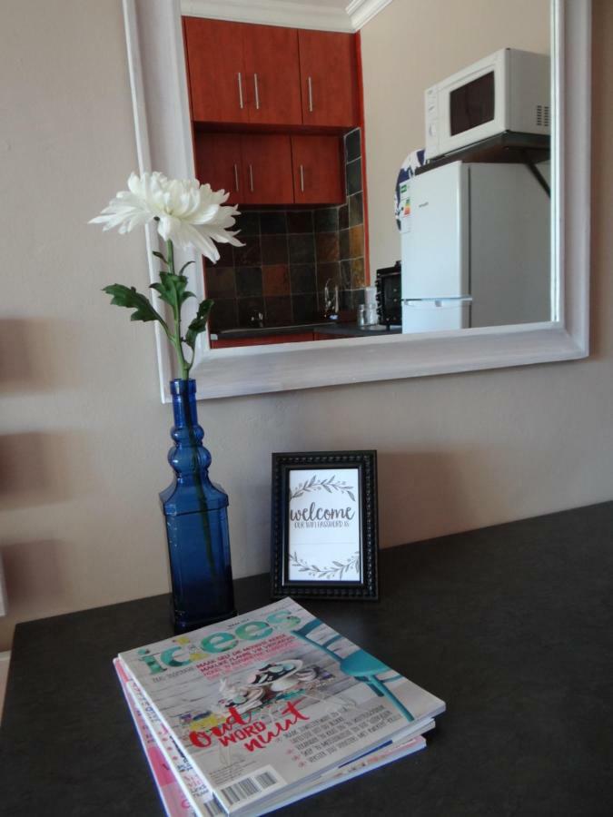 Credo Guest House บลูมฟอนเทน ภายนอก รูปภาพ