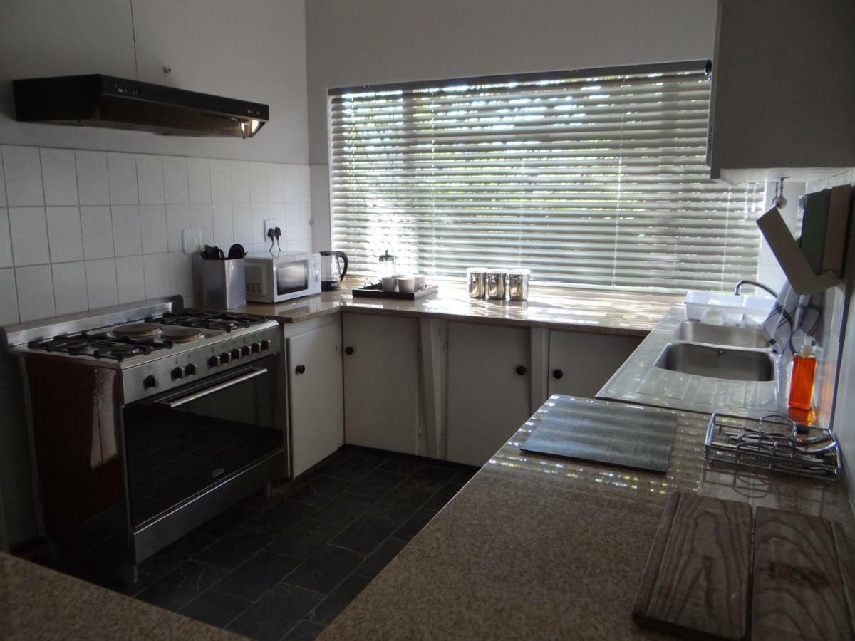 Credo Guest House บลูมฟอนเทน ภายนอก รูปภาพ